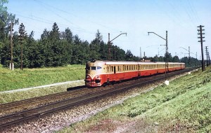 Russian Diesel train Moscow Leningrad 1957.jpg